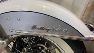 Harley-Davidson 1584 Heritage Classic (2008 - 10) - FLSTC  (18)