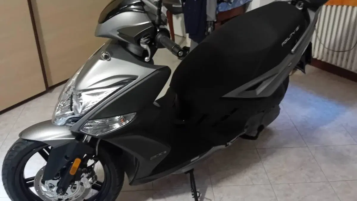 Kymco Agility 200i R16 + (2021 - 25)  (7)
