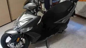 Kymco Agility 200i R16 + (2021 - 25)  (7)