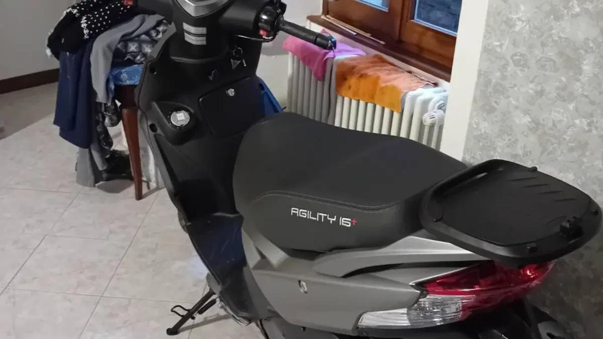 Kymco Agility 200i R16 + (2021 - 25)  (8)