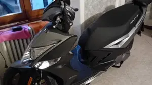 Kymco Agility 200i R16 + (2021 - 25)  (9)