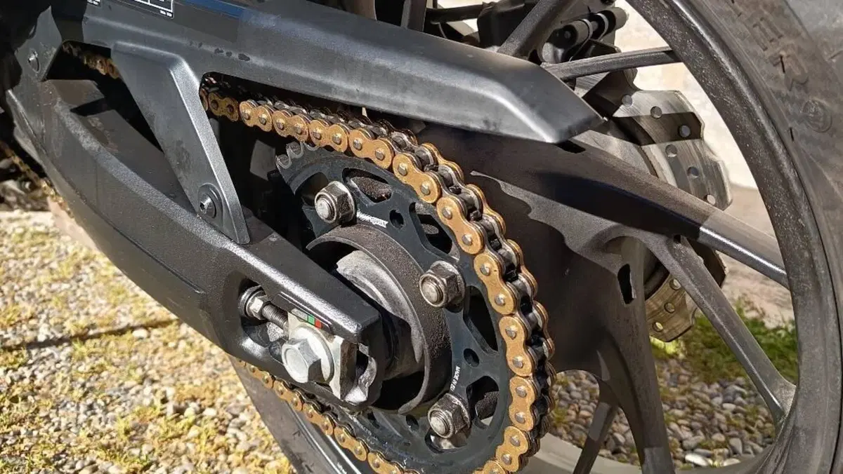 Honda CB 650 F (2017 - 18) 