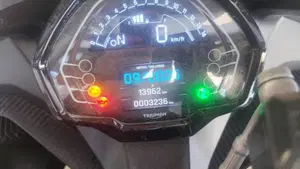 Triumph Daytona 660 (2024 - 26)  (2)