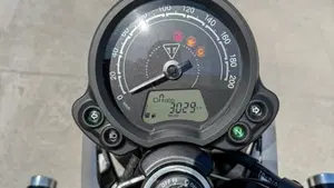 Triumph Speed Twin 900 (2023 - 24)  (4)