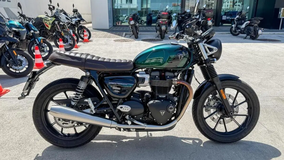 Triumph Speed Twin 900 (2023 - 24)  (6)