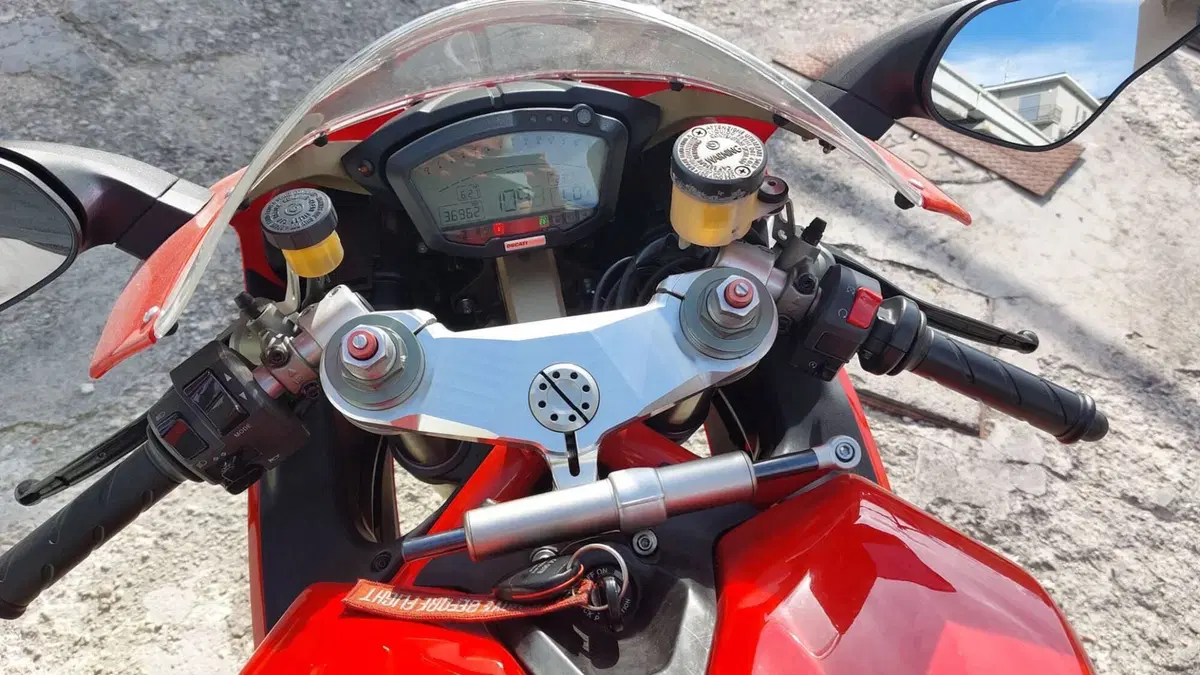 Ducati 1098 (2006 - 09)  (2)