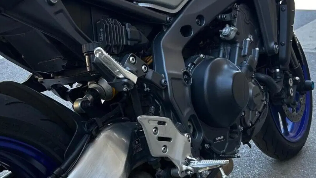 Yamaha MT-09 SP (2021 - 23)  (10)