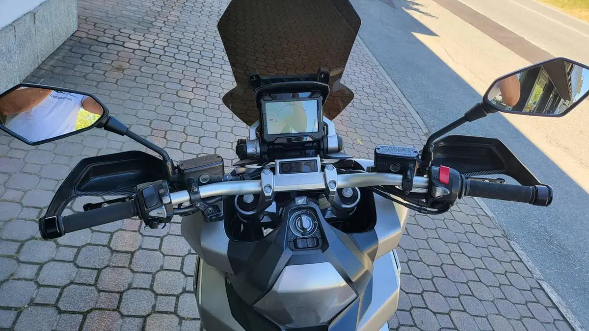 Honda X-ADV 750 (2018 - 20)  (11)