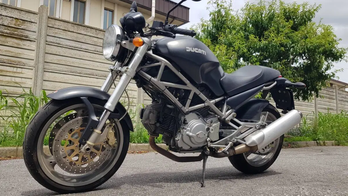 Ducati Monster 620 Dark (2003 - 06) 