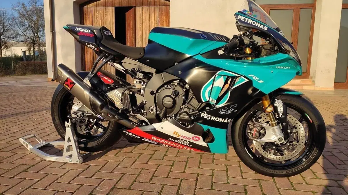 Yamaha YZF R1 (2020 - 25) 