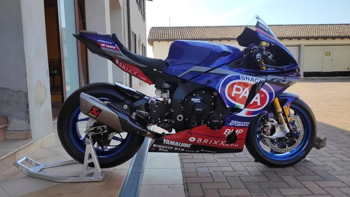 Yamaha YZF R1 Toprak Replica (2022)  (2)
