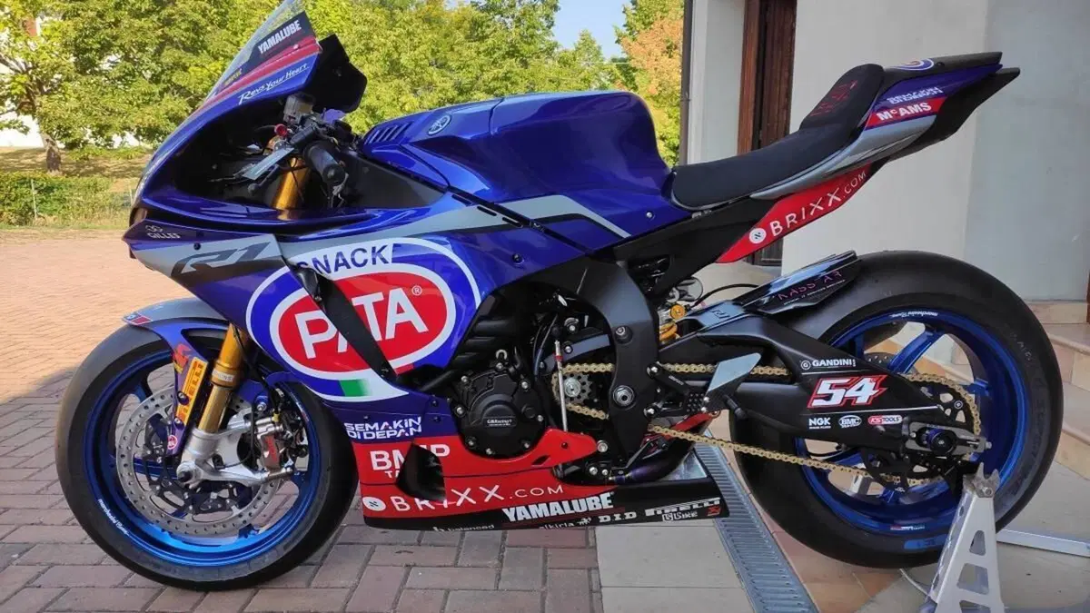 Yamaha YZF R1 Toprak Replica (2022) 