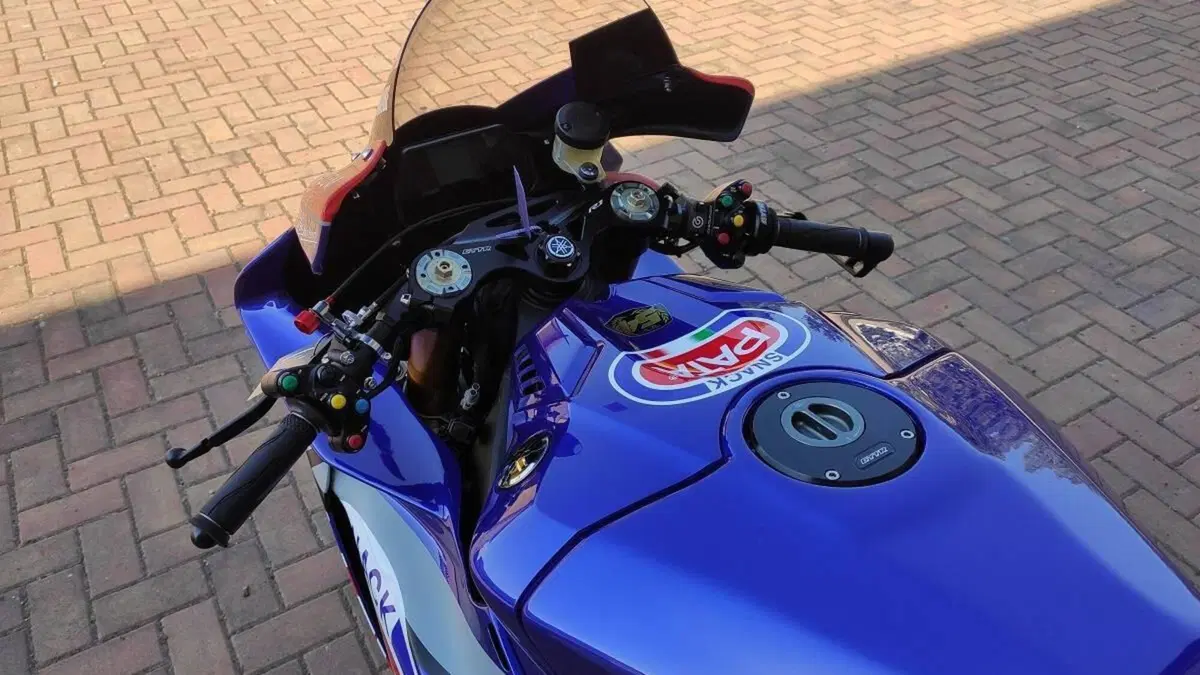 Yamaha YZF R1 Toprak Replica (2022)  (8)