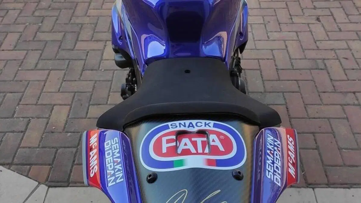 Yamaha YZF R1 Toprak Replica (2022)  (10)