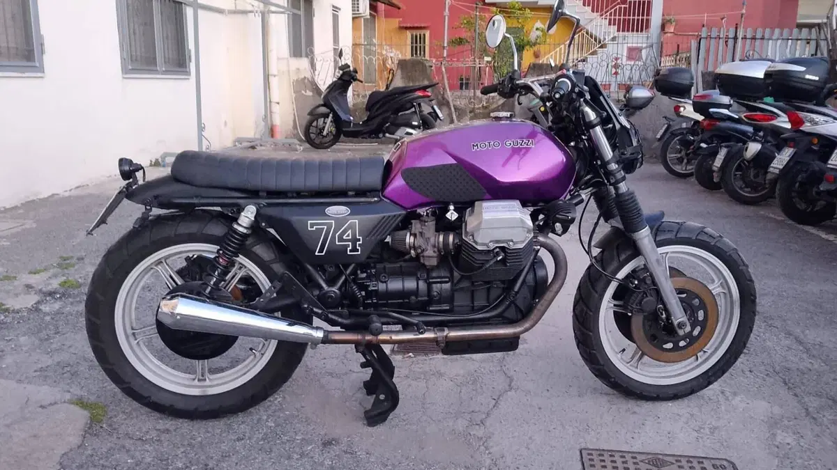Moto Guzzi   (2)