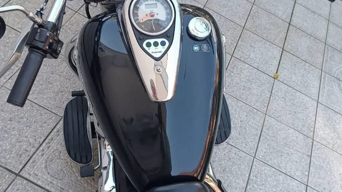 Kawasaki Vulcan VN 900 Classic (2011 - 16)  (7)