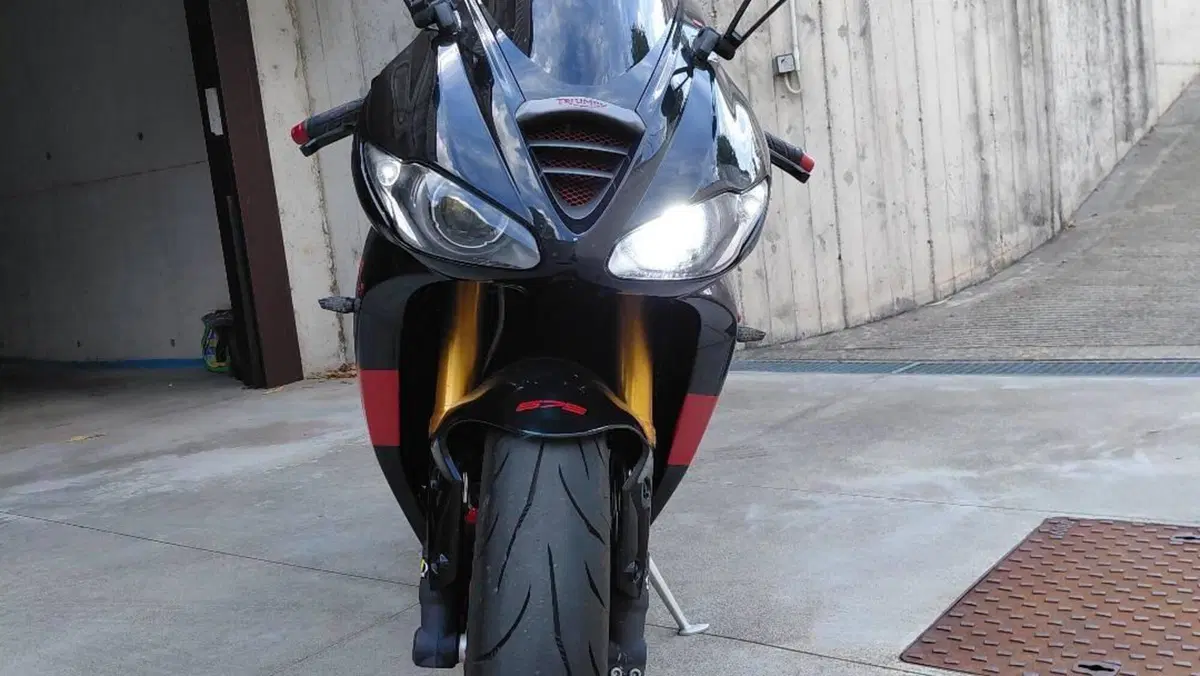 Triumph Daytona 675 (2006 - 08)  (4)