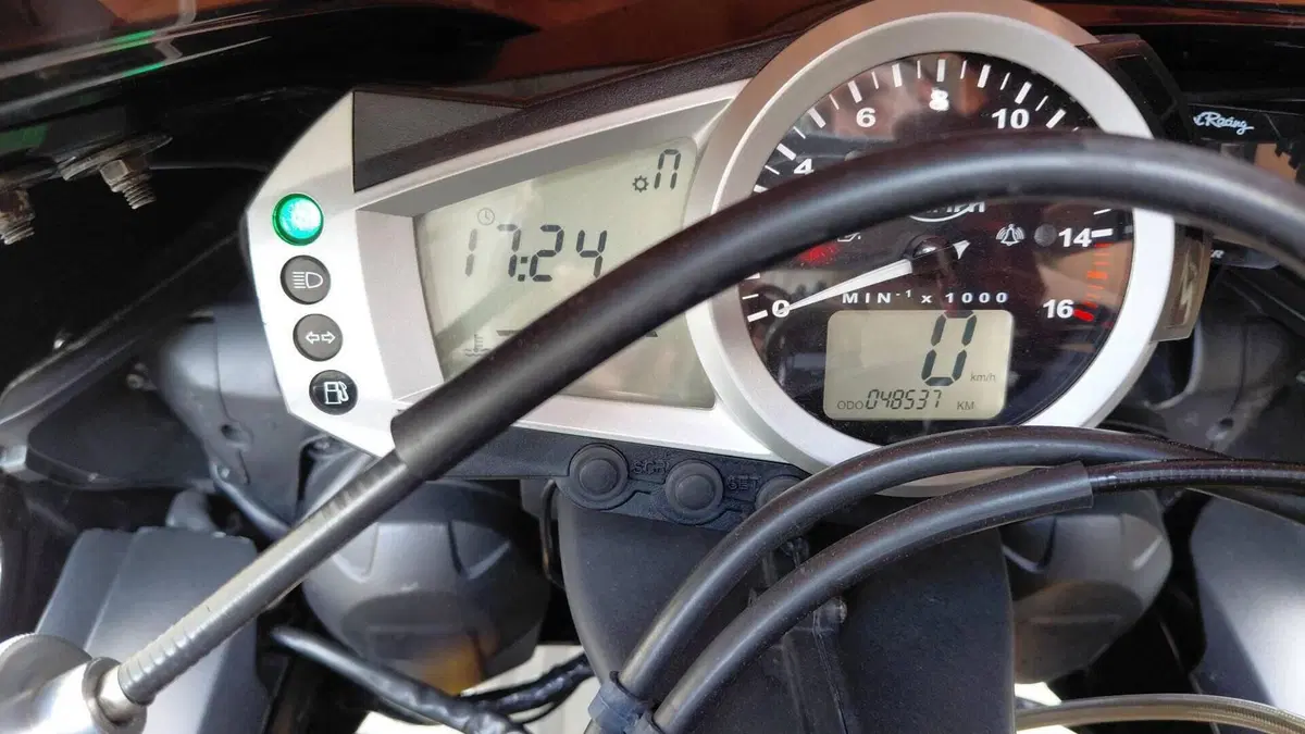 Triumph Daytona 675 (2006 - 08)  (6)