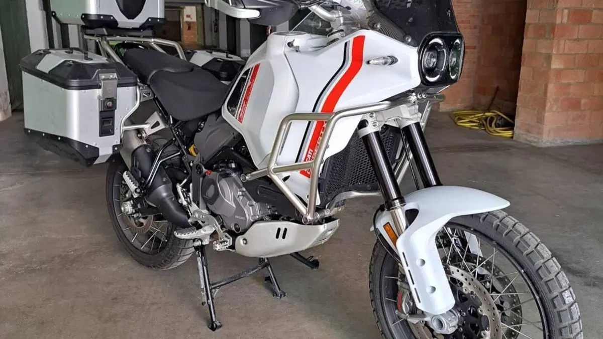 Ducati DesertX (2022 - 25)  (2)