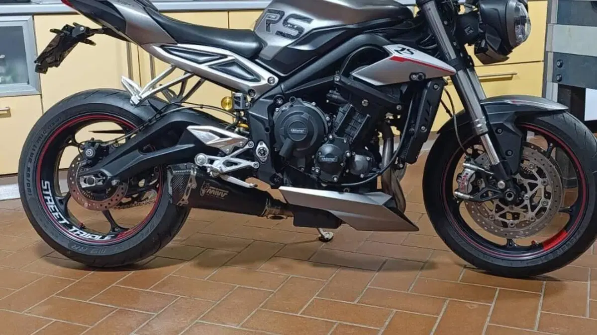 Triumph Street Triple RS (2017 - 19) 