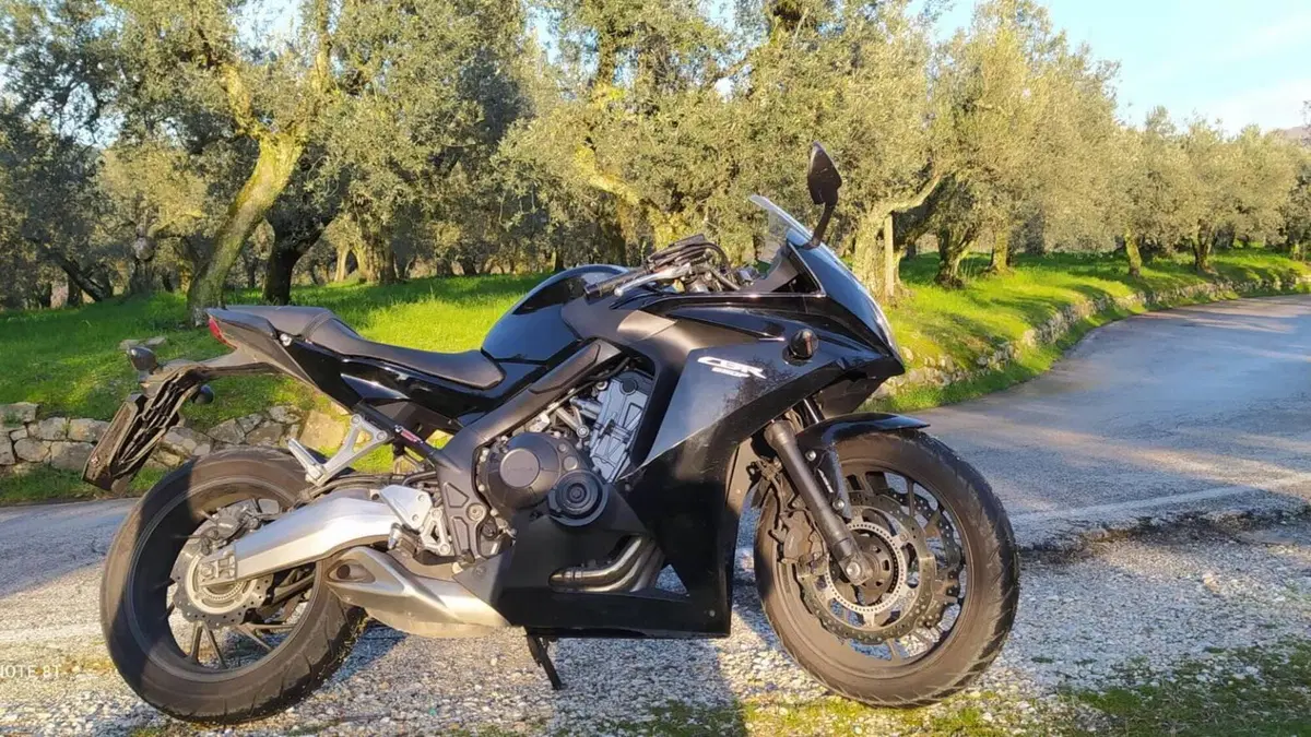 Honda CBR 650 F ABS (2014 - 17)  (3)