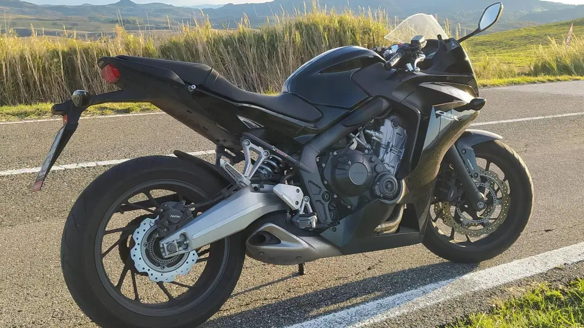 Honda CBR 650 F ABS (2014 - 17)  (6)