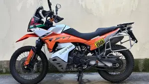 KTM 890 Adventure (2023 - 26)  (2)