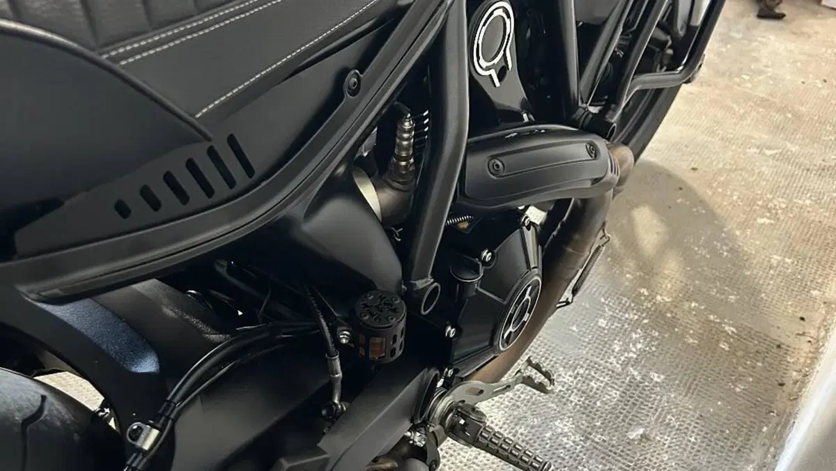 Ducati Scrambler 800 Icon Dark (2021 - 22)  (5)