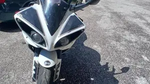 Yamaha YZF R1 (2009 - 11)  (5)