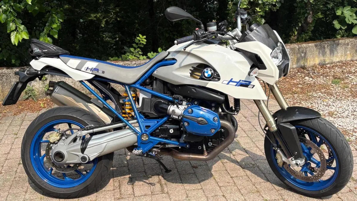 Bmw HP2 Megamoto 