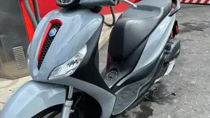 Piaggio Medley 125 S ABS (2020)  (7)