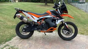 KTM 890 Adventure R (2021)  (3)