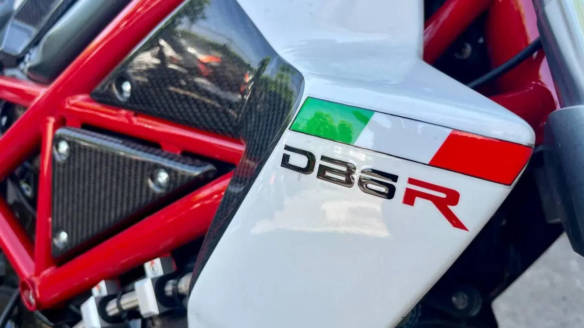 Bimota DB6 Delirio RE (2006 - 15)  (2)