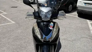 Honda SH 300 i (2011 - 14)  (4)