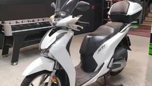 Honda SH 150i (2017 - 19)  (2)