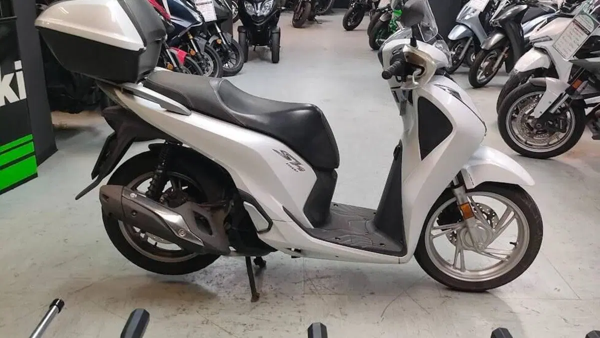 Honda SH 150i (2017 - 19)  (6)