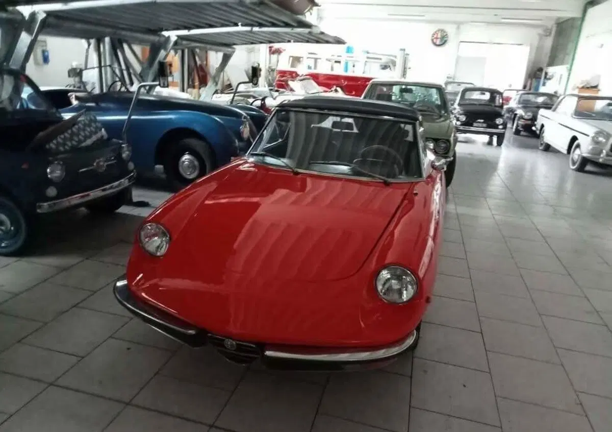 Alfa Romeo Duetto spider coda tronca 1.6   (3)