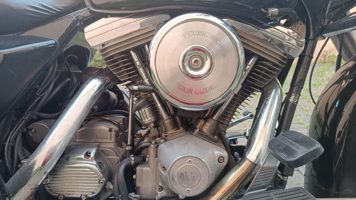 Harley-Davidson   (9)