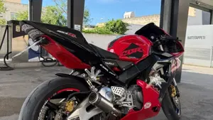 Honda CBR 900 RR Fireblade (2002 - 04)  (6)