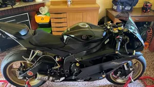 Yamaha YZF R6 (2006 - 07) 