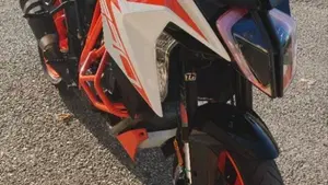 KTM 1290 Super Duke GT (2021) 