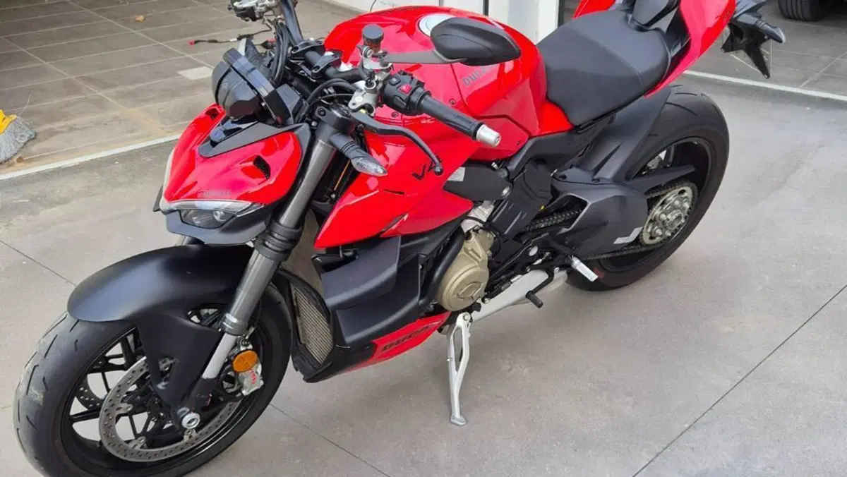 Ducati Streetfighter V4 (2023 - 24)  (5)