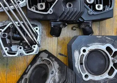 GRUPPO TERMICO MOTO GUZZI FLORIDA 650 - Annuncio 10035700