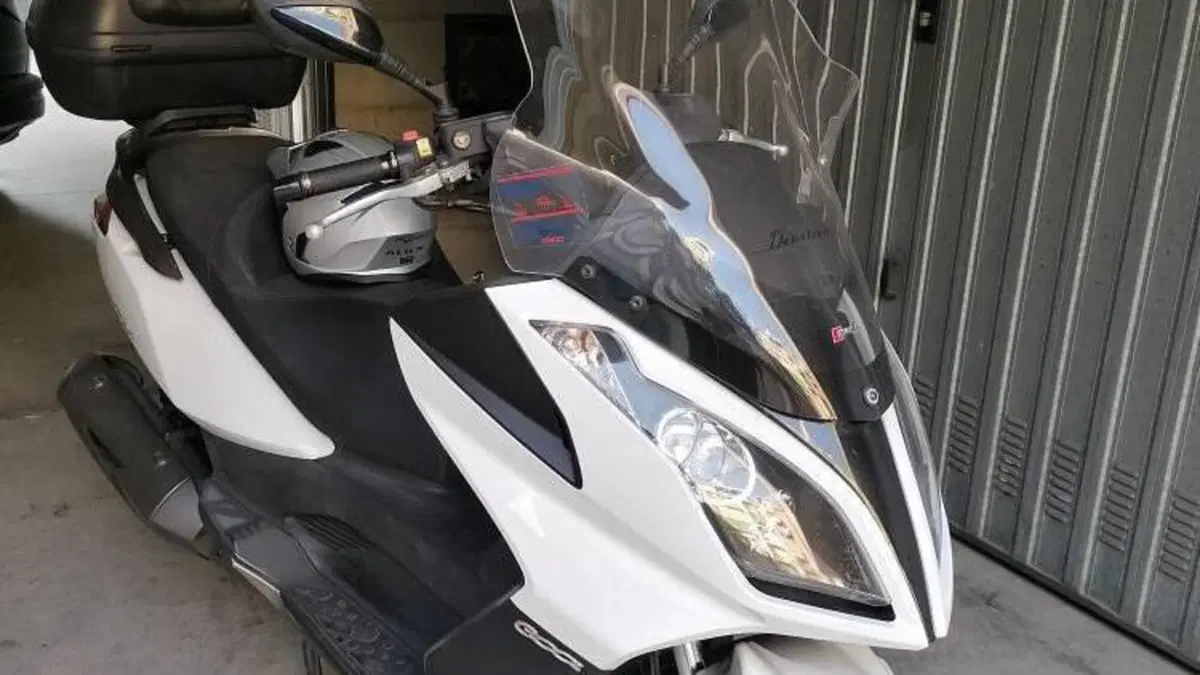 Kymco Downtown 300i (2009 - 17) 