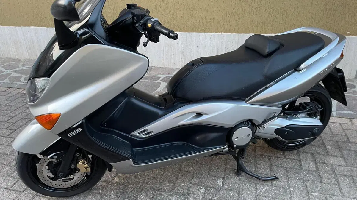 Yamaha T-Max 500 (2004 - 07)  (2)