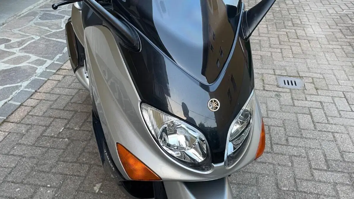 Yamaha T-Max 500 (2004 - 07)  (4)
