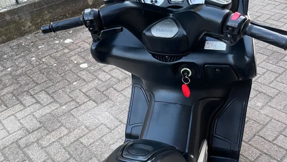 Yamaha T-Max 500 (2004 - 07)  (6)