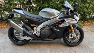 Aprilia RSV4 1100 (2021 - 24)  (2)