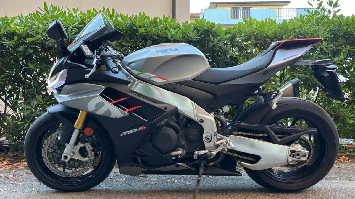 Aprilia RSV4 1100 (2021 - 24)  (8)