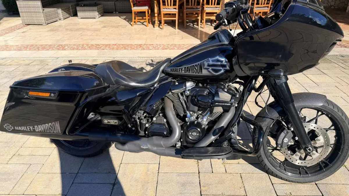 Harley-Davidson Road Glide Special (2021 - 23)  (2)